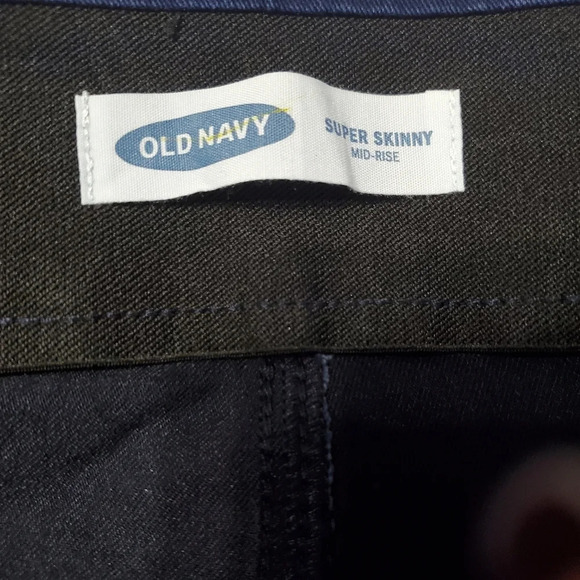 NWOT Old Navy Women's Super Skinny Mid-Rise Slimming Denim Jeans 24 Plus Short - Picture 4 of 6